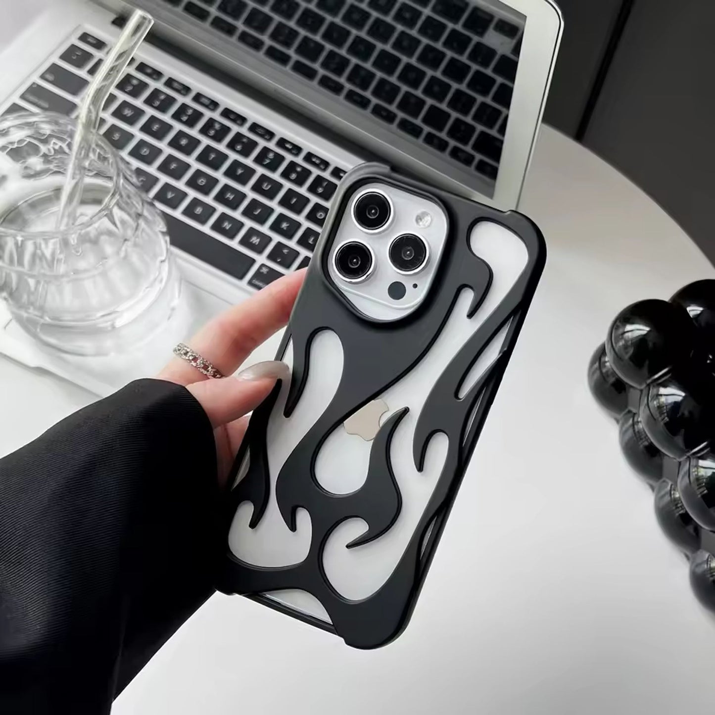 [FREE SHIPPING] FLAME SHAPED HOLLOWED FROSTED PHONE COVER IPHONE 16 PRO MAX