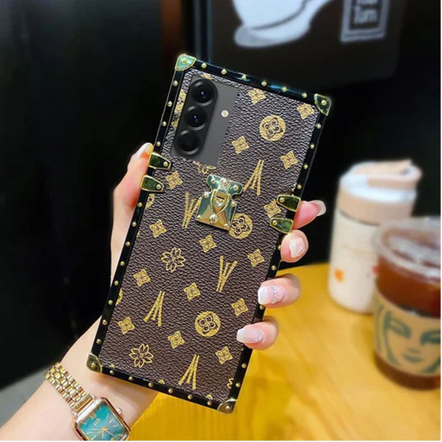 [ FREE SHIPPING] LV MONOGRAM CANVAS SQUARE TRUNK DESIGN CASE FOR SAMSUNG A17